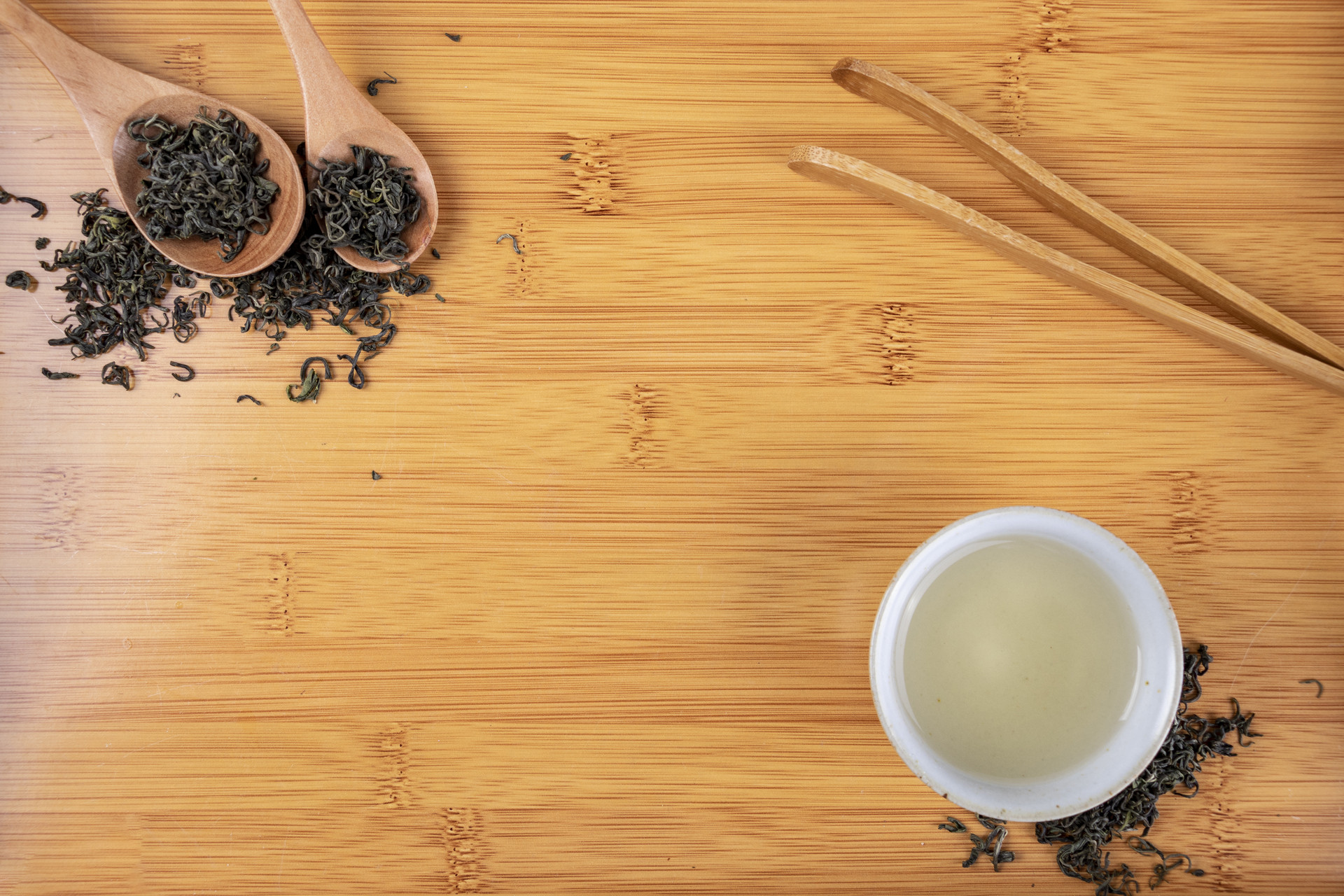 摄图网_501065946_茶叶茶水(非企业商用).jpg